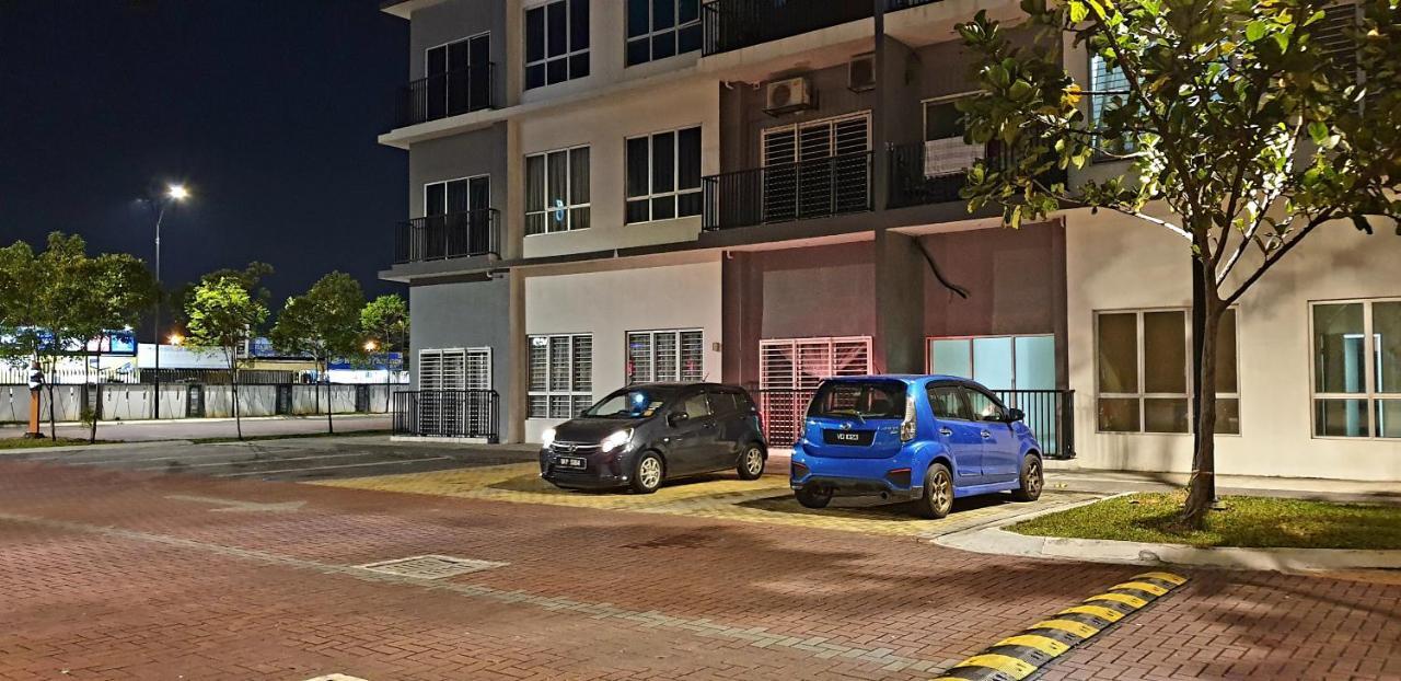 Bsp21 Family Homestay Jenjarum 외부 사진