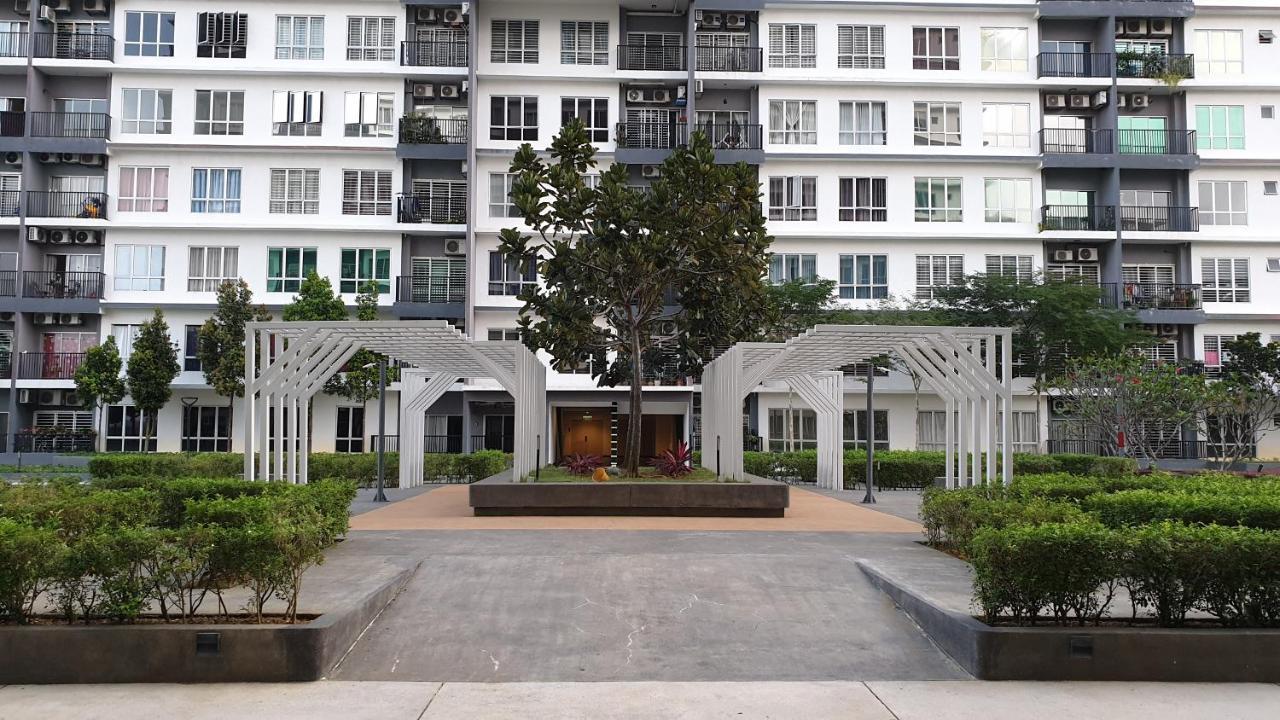 Bsp21 Family Homestay Jenjarum 외부 사진